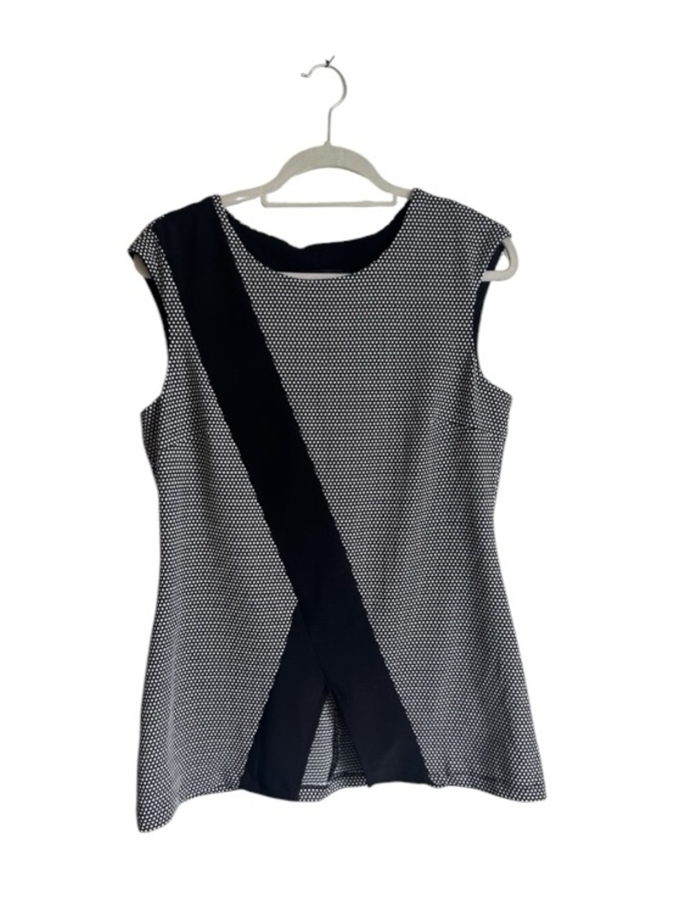Frank Lyman Black & White Patterned Sleeveless Tunic Top Size US 12